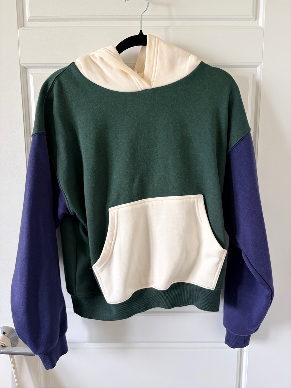 Fabletics Forest Green, Navy & Cream Colorblock Hoodie